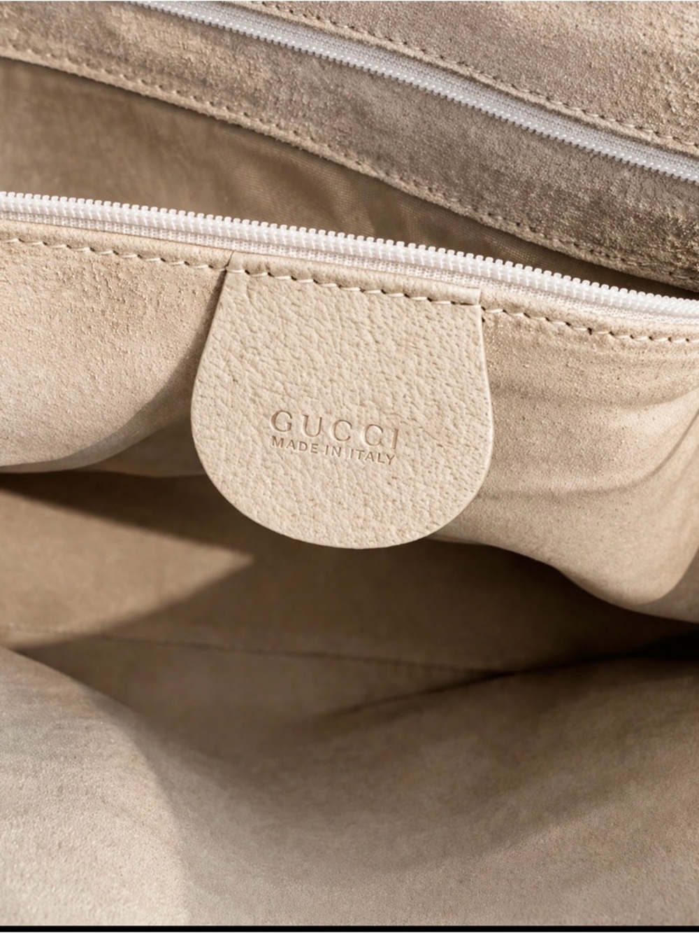 AUTHENTIC RARE GUCCI CREAM/IVORY LEATHER TOTE BLACK SCUPTURAL HARDWARE - Picture 9 of 12